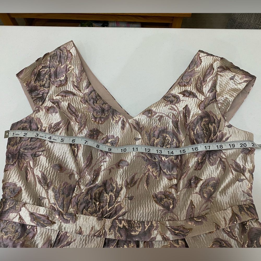 Oleg Cassini Dress in Mauve and Gold Metallic - Picture 10 of 11